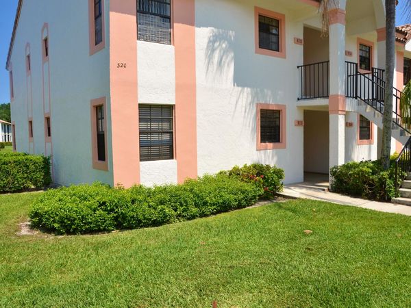 320 Norwood Terrace, Unit 113, Boca Raton, FL 33431