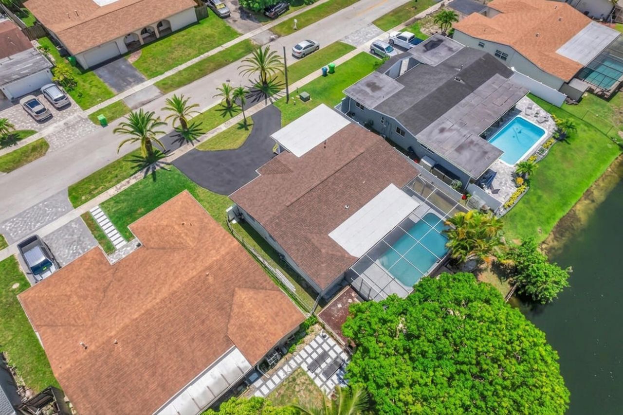 9351 NW 20th Place, Sunrise, FL 33322 Photo