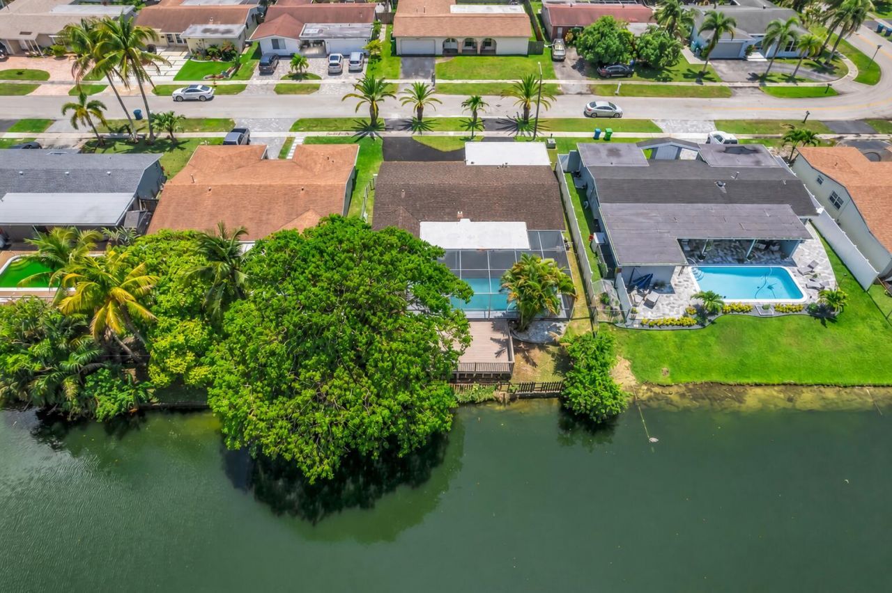 9351 NW 20th Place, Sunrise, FL 33322 Photo