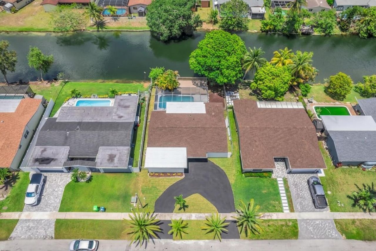 9351 NW 20th Place, Sunrise, FL 33322 Photo