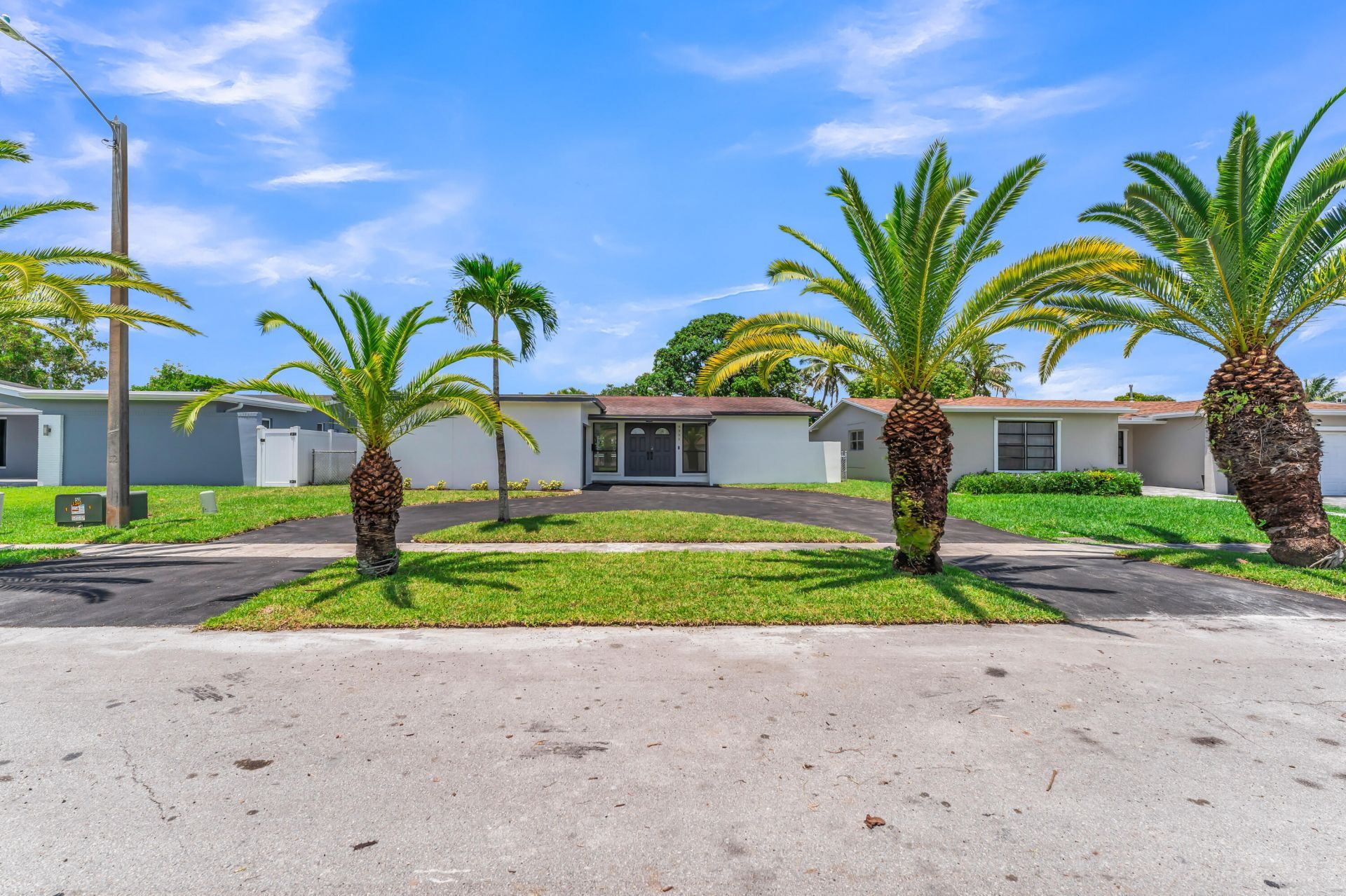 9351 NW 20th Place, Sunrise, FL 33322 Photo