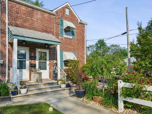 371 Raleigh Rd, Rahway, NJ 07065