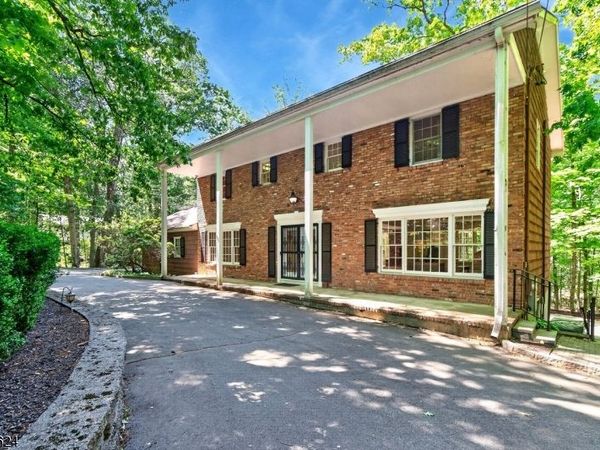 53 Joan Drive, Watchung, NJ 07069