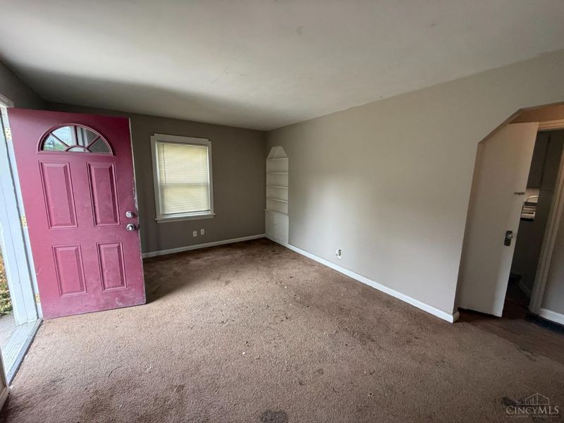 1866 Ashbrook Drive, Cincinnati, OH 45238 Photo 2