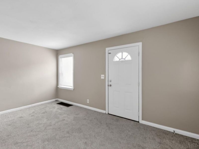 1866 Ashbrook Drive, Cincinnati, OH 45238 Photo 7