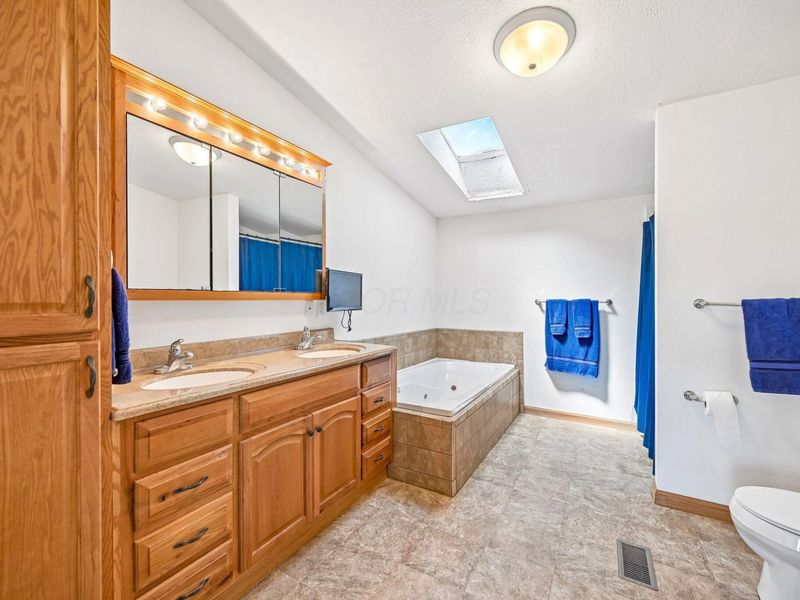 4257 County Road 43 , Bellefontaine, OH 43311 Photo 17