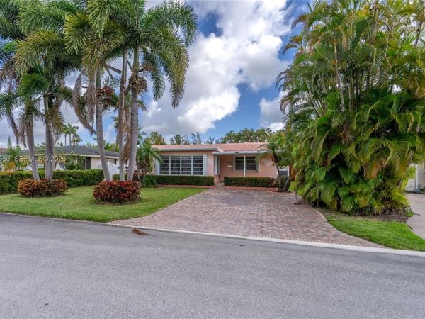 947 Lincoln St , Hollywood, FL 33019