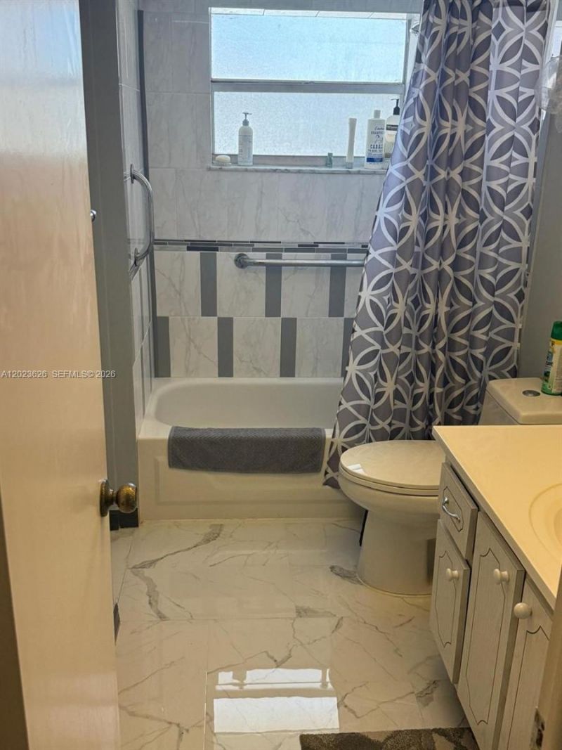 9401 Sunrise Lakes Blvd, Unit 109, Sunrise, FL 33322 Photo