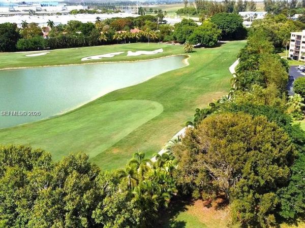 9735 NW 52nd St, Unit 208, Doral, FL 33178