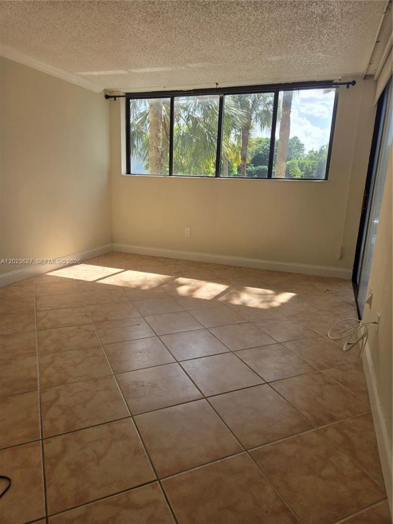 9735 NW 52nd St, Unit 208, Doral, FL 33178 Photo