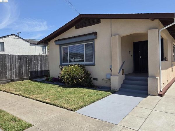 560 41St St, Richmond, CA 94805
