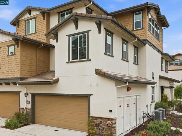 61101 Via Vicenza, San Ramon, CA 94583