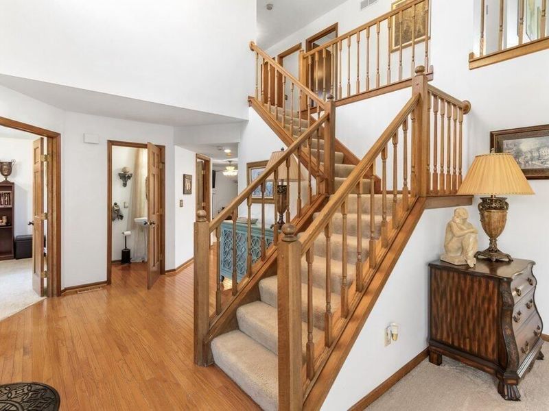 9472 Haaf Farm Drive , Pickerington, OH 43147 Photo 3