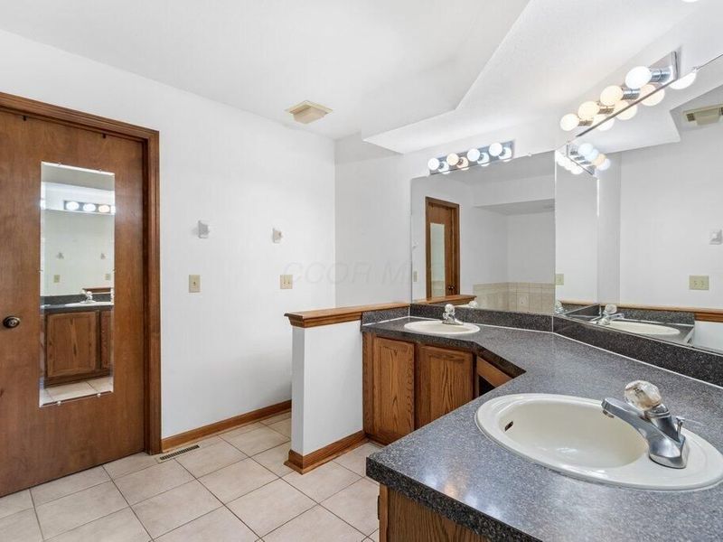9472 Haaf Farm Drive , Pickerington, OH 43147 Photo 32