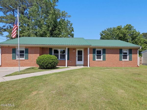 202 Tower Drive, Jacksonville, NC 28546