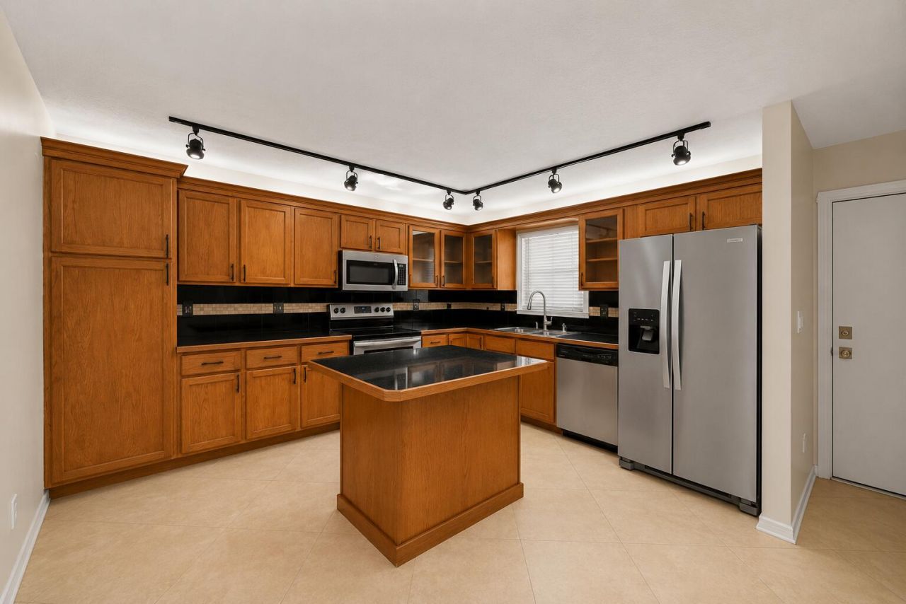4528 SW 54th Street, Unit 302-b, Fort Lauderdale, FL 33314 Photo