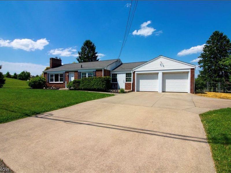 10381 Portage Street NW, Canal Fulton, OH 44614 Photo 2
