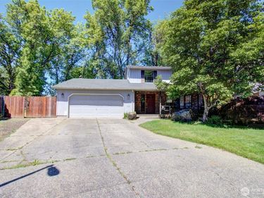 324 NW 8th Street , Battle Ground, WA 98604