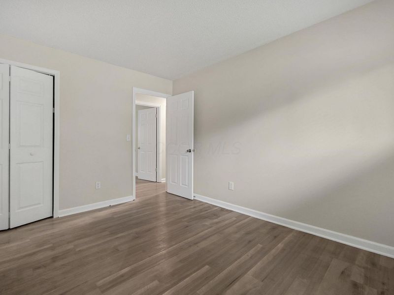 5366 Adderley Avenue , Columbus, OH 43232 Photo 20