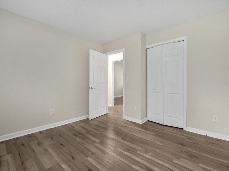 5366 Adderley Avenue , Columbus, OH 43232 Photo 22
