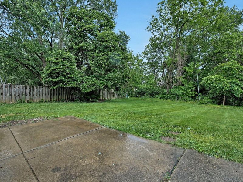 5366 Adderley Avenue , Columbus, OH 43232 Photo 23