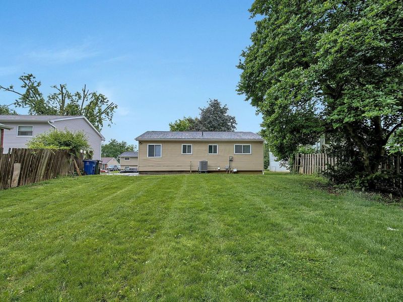 5366 Adderley Avenue , Columbus, OH 43232 Photo 24