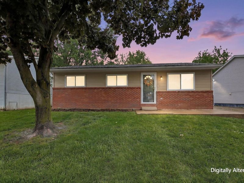 5366 Adderley Avenue , Columbus, OH 43232 Photo 4