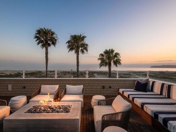 527 Ocean Blvd, Coronado, CA 92118