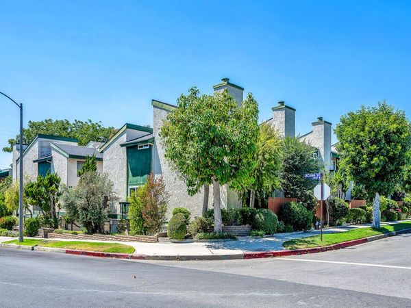 11645 Acama Street, Unit 7, Studio City, CA 91604