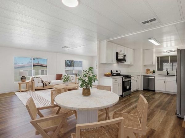 2130 Sunset Drive, Unit 55, Vista, CA 92081