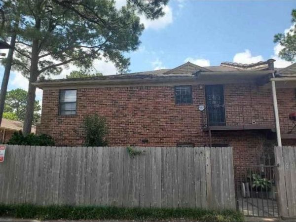 3209 THIRTEEN COLONY MALL E, Unit 2B, Memphis, TN 38115