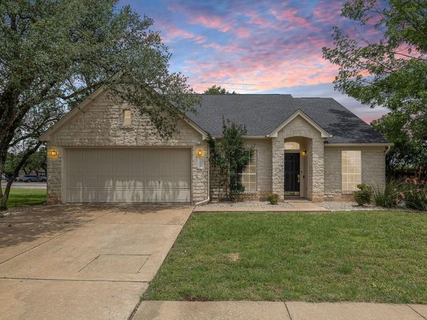 1000 Woodview DR, Georgetown, TX 78628