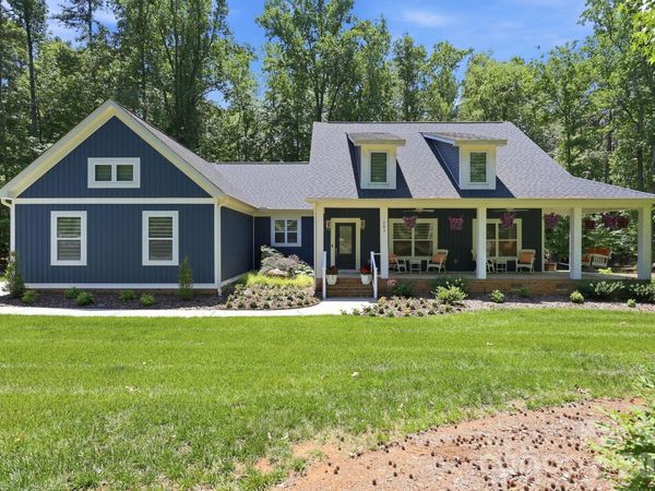 203 Spinnaker Court , Unit 104, Lexington, NC 27292