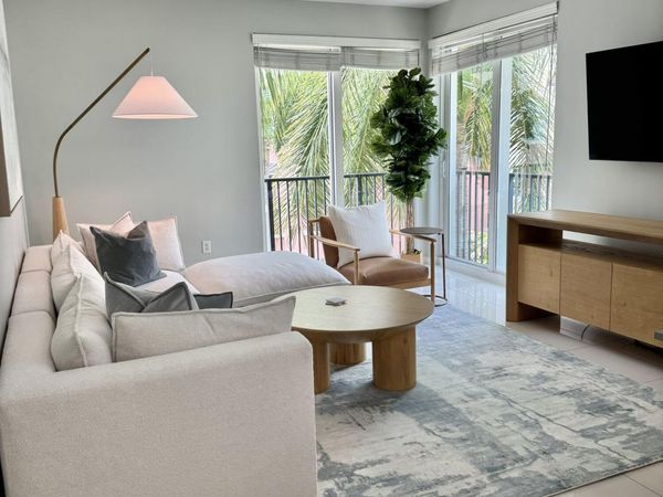 225 NE 1st Street, Unit 405, Delray Beach, FL 33444
