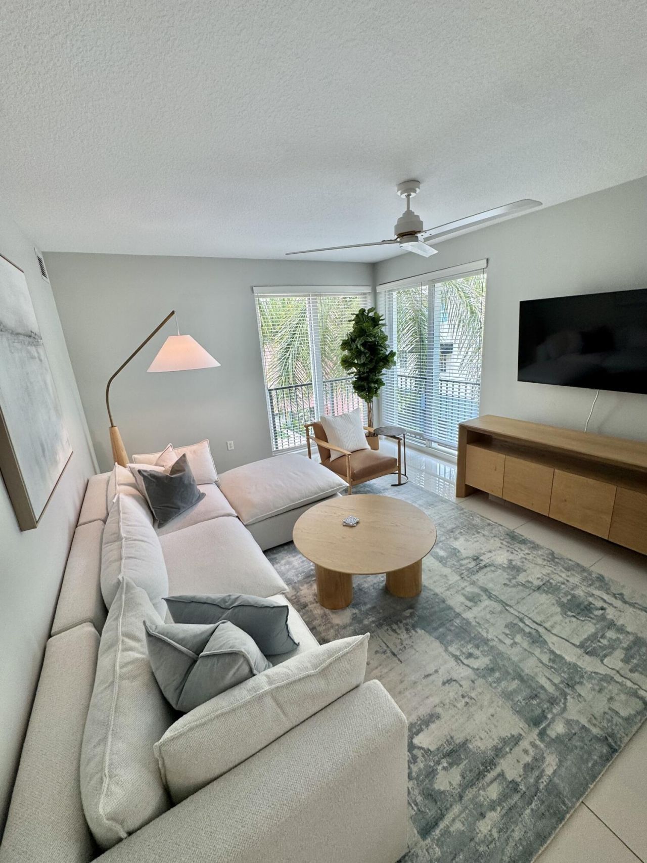 225 NE 1st Street, Unit 405, Delray Beach, FL 33444 Photo