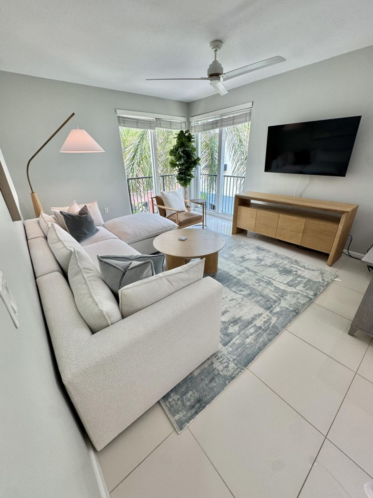 225 NE 1st Street, Unit 405, Delray Beach, FL 33444 Photo