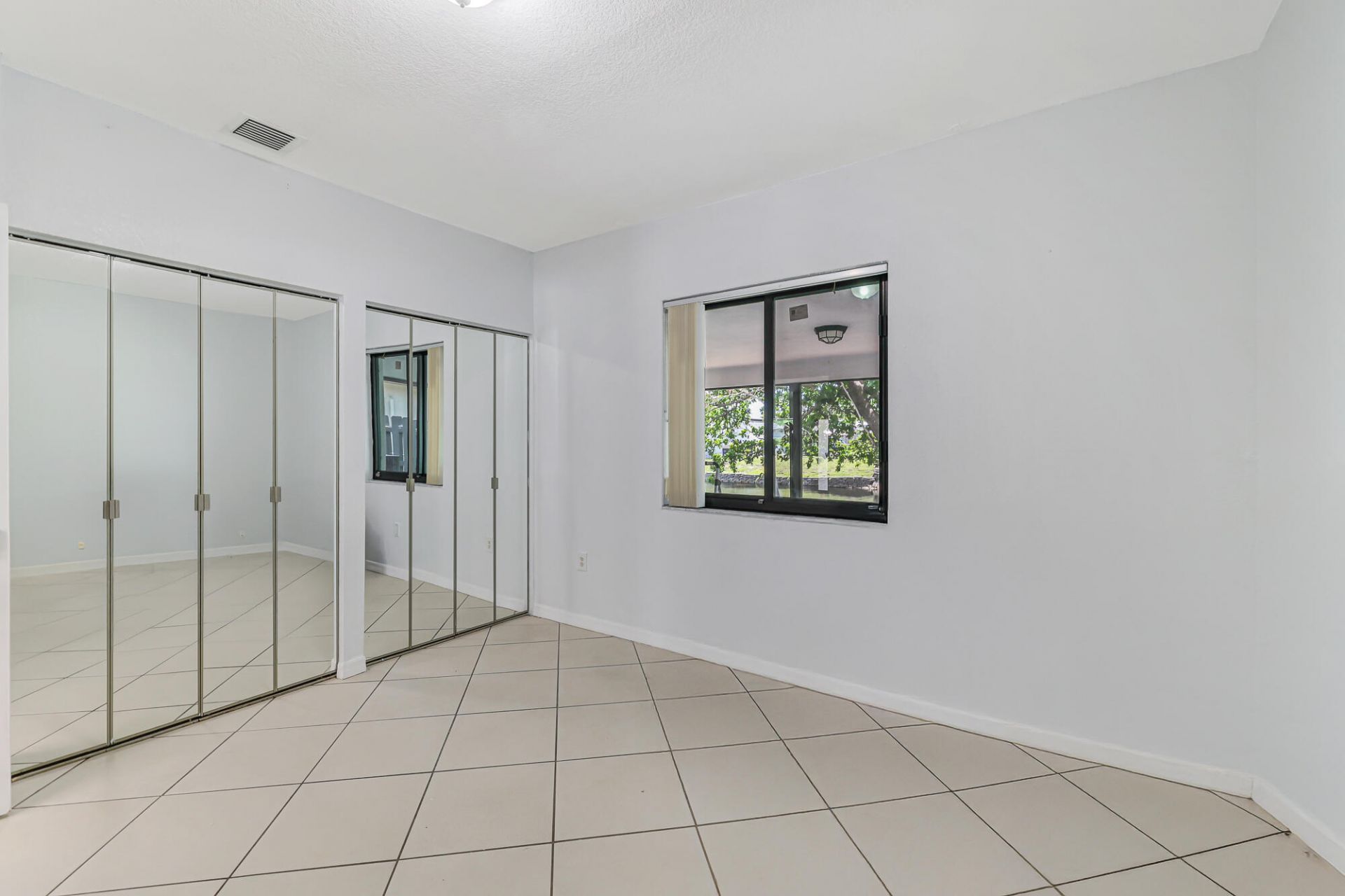 2000 SW 28th Avenue, Fort Lauderdale, FL 33312 Photo
