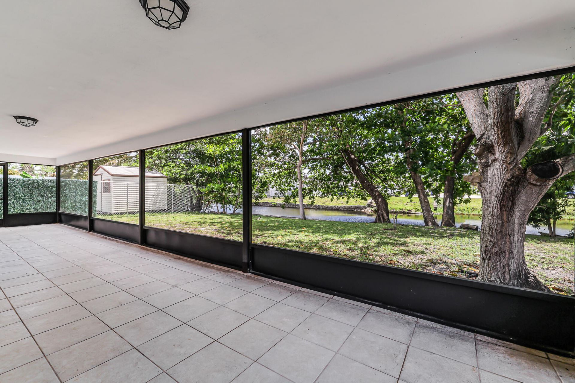 2000 SW 28th Avenue, Fort Lauderdale, FL 33312 Photo
