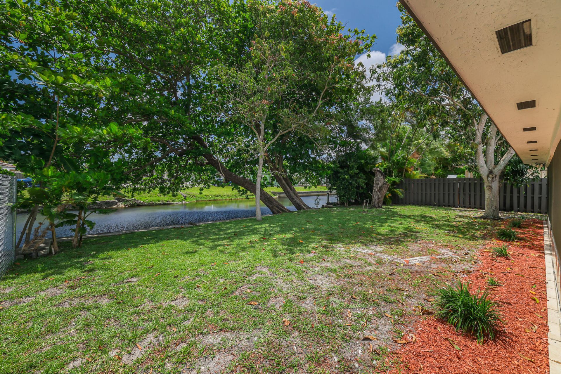 2000 SW 28th Avenue, Fort Lauderdale, FL 33312 Photo