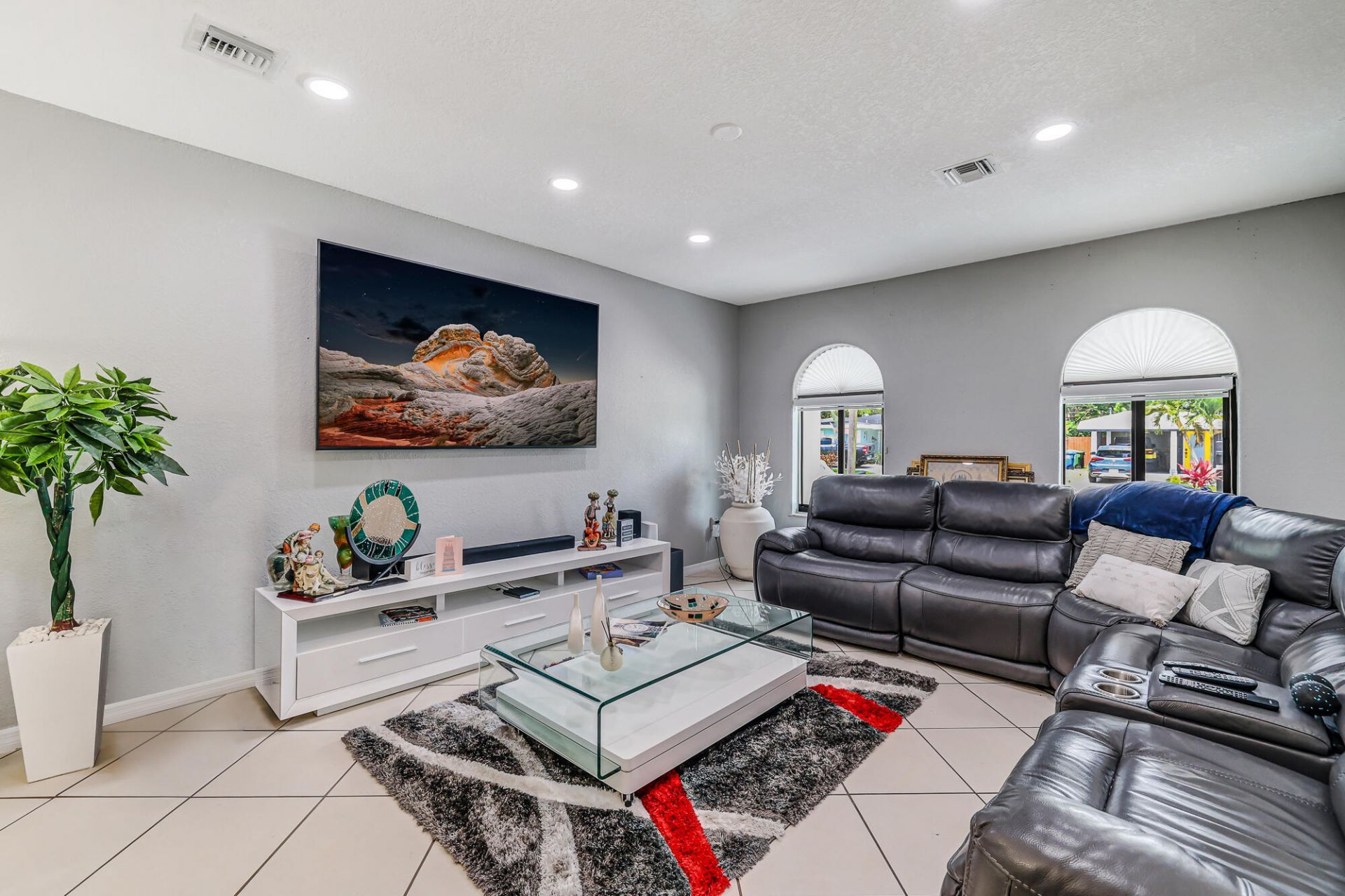 2000 SW 28th Avenue, Fort Lauderdale, FL 33312 Photo