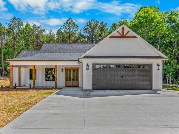 1705 NC Highway 801 S, Advance, NC 27006