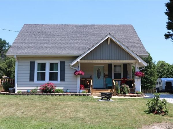 185 Southview Street , Mount Airy, NC 27030