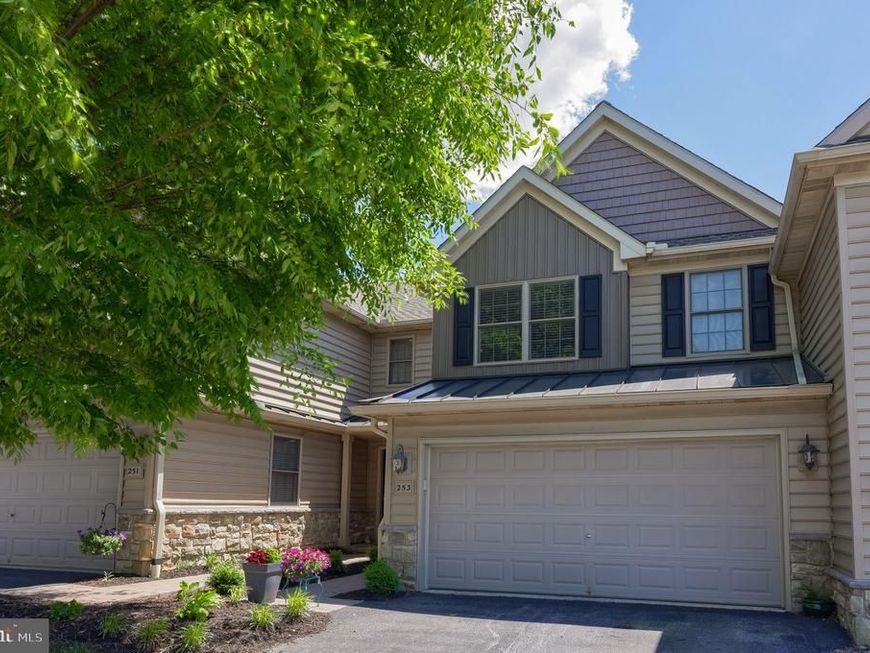 253 Fieldcrest Lane, Ephrata, PA 17522 Main Photo