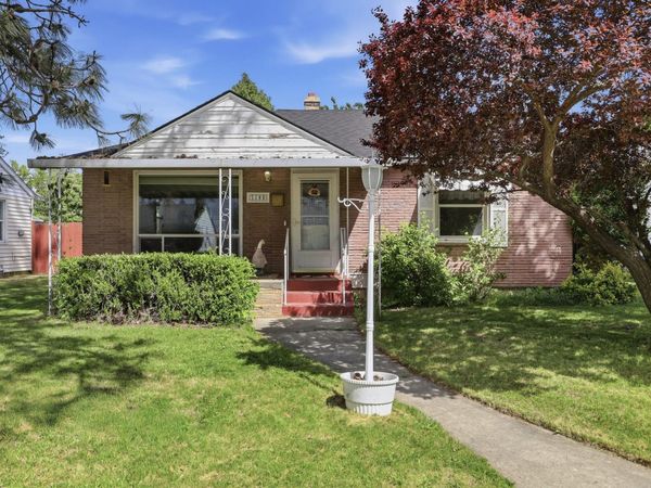 5408 N Adams St, Spokane, WA 99205