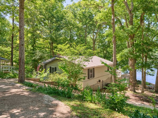 435 Woodland Hills Road, Hardy, AR 72542