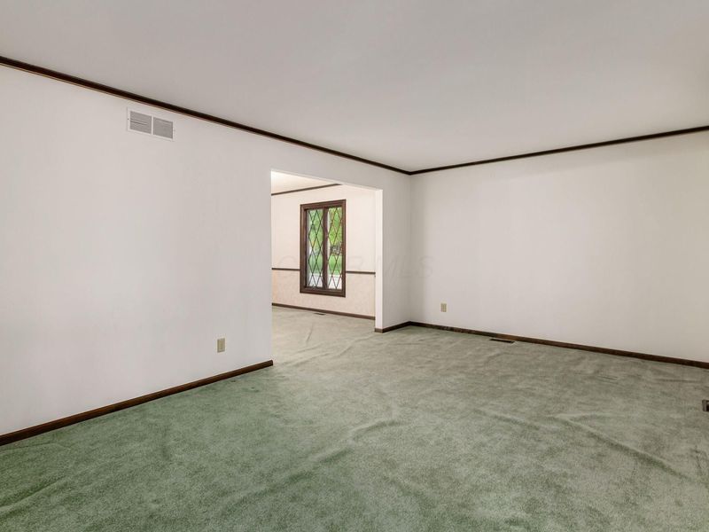 6886 Lakebrook Boulevard, Columbus, OH 43235 Photo 10