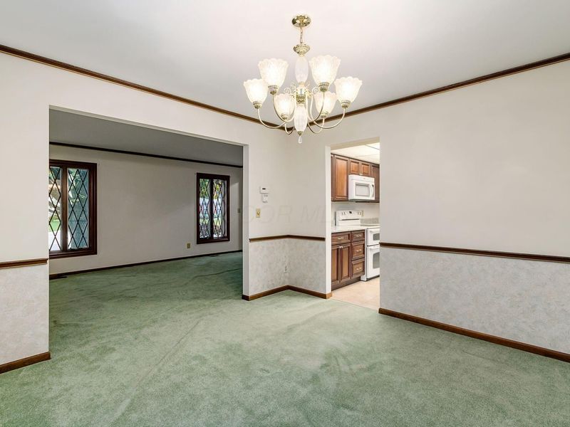 6886 Lakebrook Boulevard , Columbus, OH 43235 Photo 14
