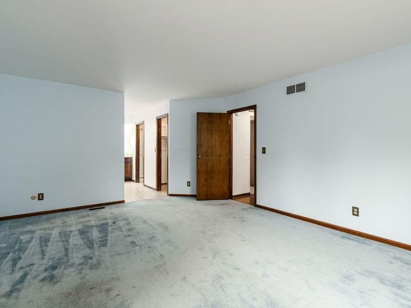 6886 Lakebrook Boulevard, Columbus, OH 43235 Photo 27