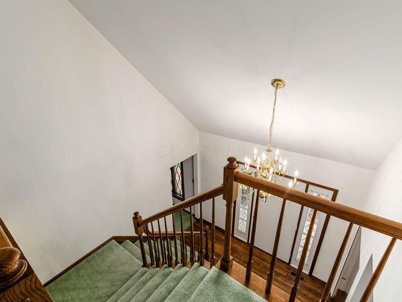 6886 Lakebrook Boulevard , Columbus, OH 43235 Photo 37
