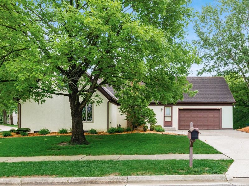 6886 Lakebrook Boulevard, Columbus, OH 43235 Photo 49